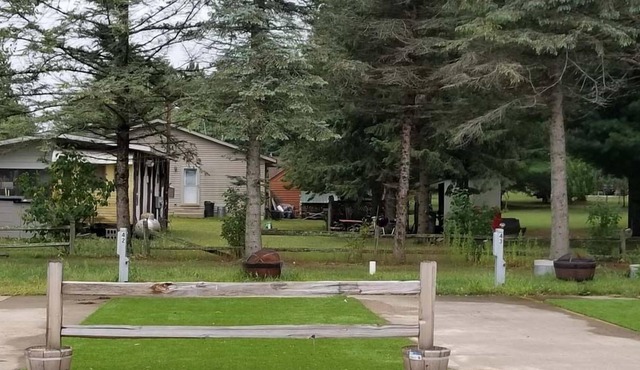 Single space in comfortable resort in Neillsville, Wisconsin locate near Lake Arbutus