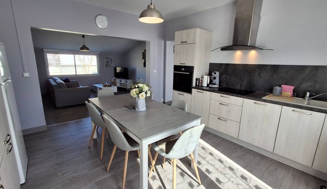 Single-storey house in Châtelaillon-Plage 500m from ocean for 6 people, garden, BBQ