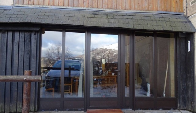 single storey apartment at the foot of the slopes