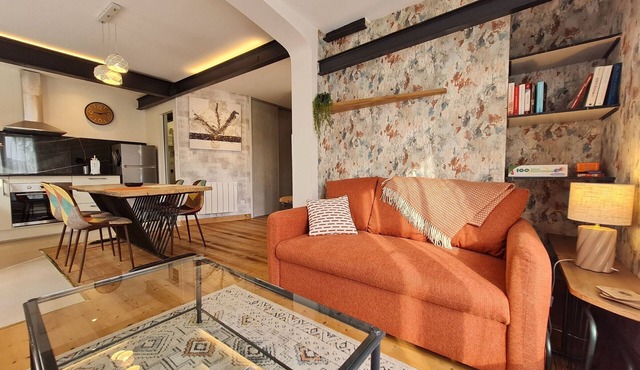 Single-storey cottage in Champenoux with private parking