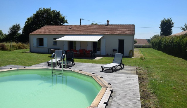 Single storey house classified 3 stars with private pool