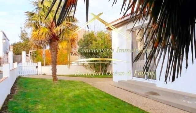 Single-storey house ideally located