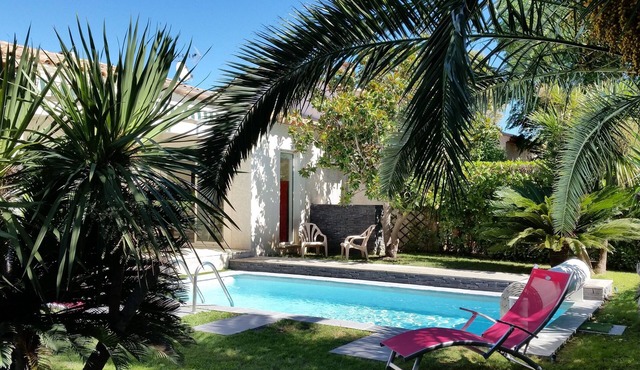 Single-storey house with pool in Lattes near the sea