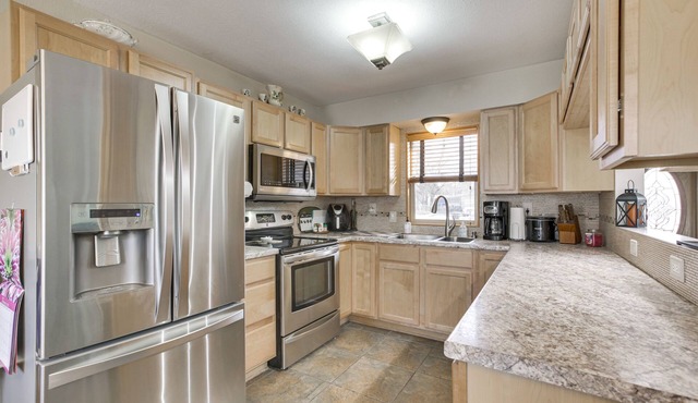 Single-Story Gillette Home: Walk to Lake & Trails!