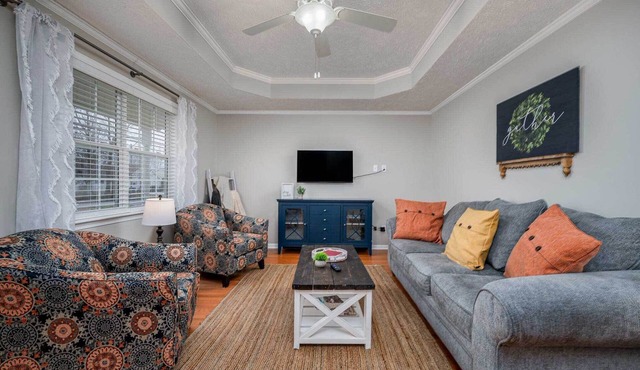 Single-Story Manchester Home Close to Parks!