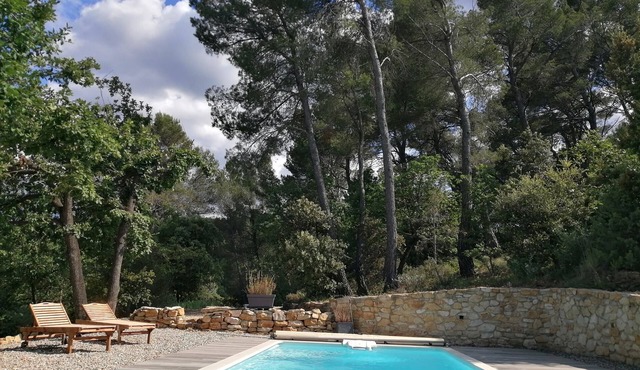 Single villa with heated pool from 15/4 to 1/10