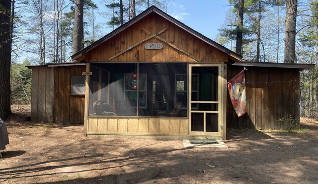 Singwakiki - The Pad on Nichols Lake