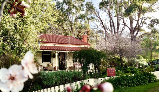 Sinnamon's Cottage Maldon Victoria