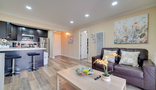 Sip, Golf & Explore: Pleasanton Retreat!