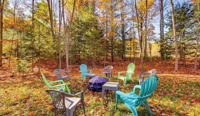 Sip & Hike! Spring Escape - 12 Mi to Traverse City