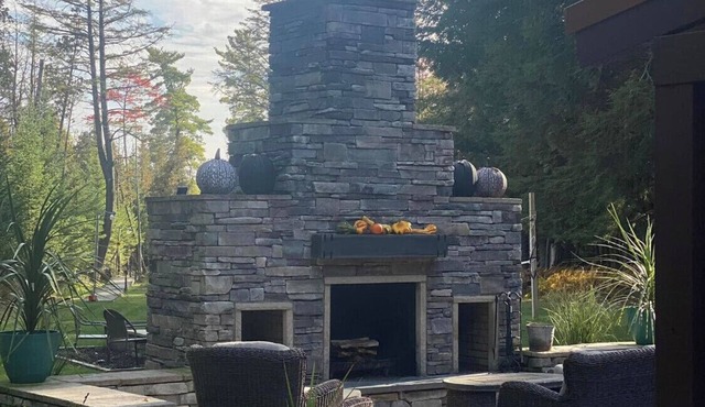 Sip or Swing into Spring! Book Golf/Wine Trip! Hot tub/Pizza Oven and More!