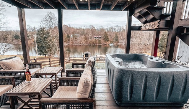 Sip, Soak & Stay | Bourbon Trail Lakehouse Gem