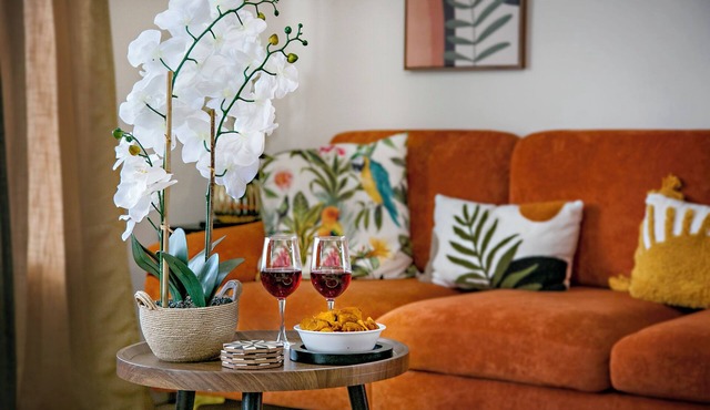 Sip & Stay at Bliss of Burdett on East Seneca Wine Trail w Hot Tub/Barbecue