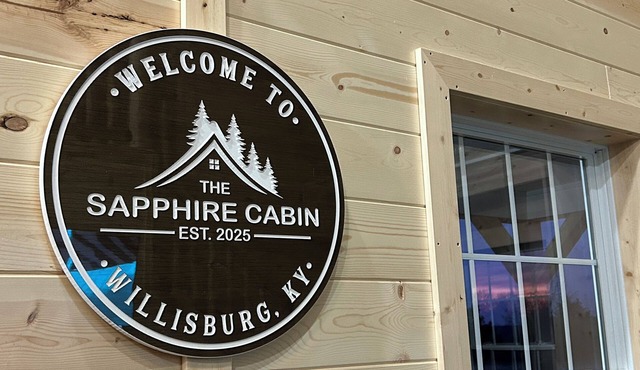 Sip, Stay & Unwind: Charming 2 bedroom Cabin + Loft on the Bourbon Trail