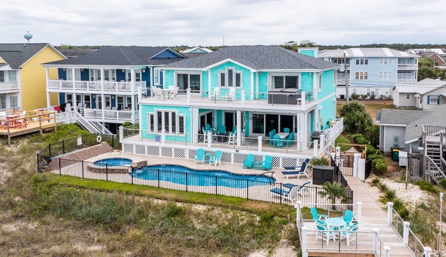 Siren's Song-Gorgeous Oceanfront House with Pool and Spa!