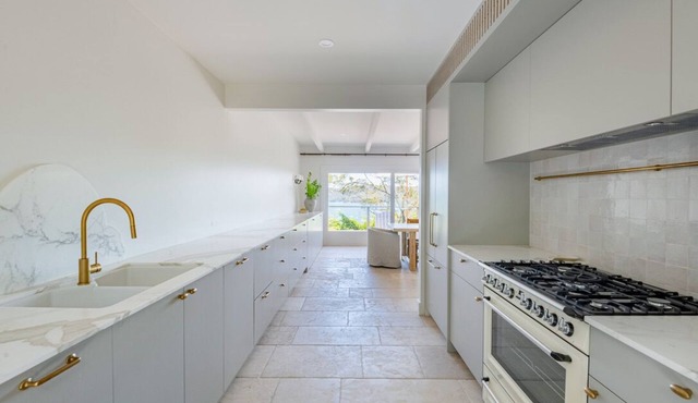 Sirius above Clareville Beach