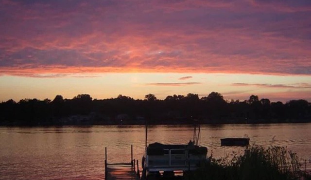 Sister Lake Cottages - Unit 6