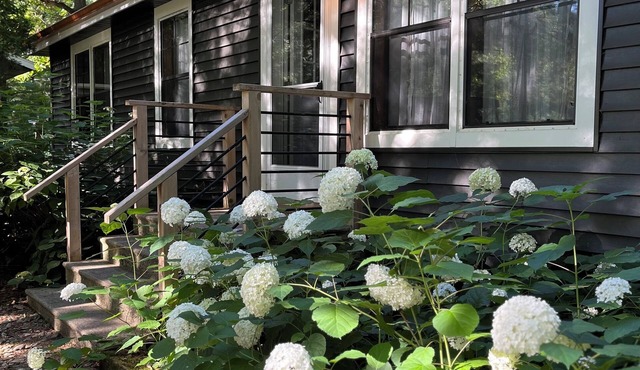 Sister Lakes Cottage