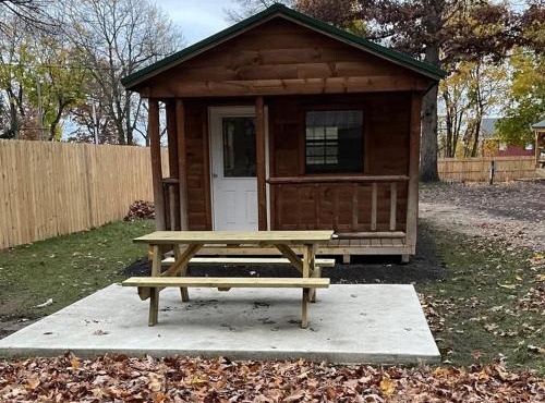 Sister Lakes Glamping Cabin at Wonder Woods #2