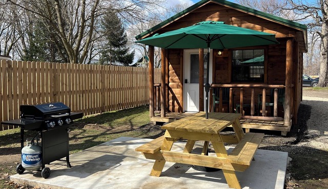 Sister Lakes of Michigan Glamping Cabin #1