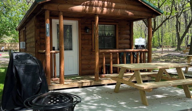 Sister Lakes of Michigan Glamping Cabin #4