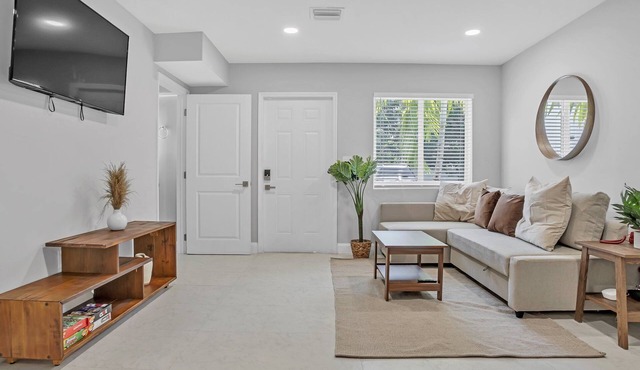 Sistrunk Shades Villa #5 - Brand New Downtown Fort Lauderdale Florida Townhome