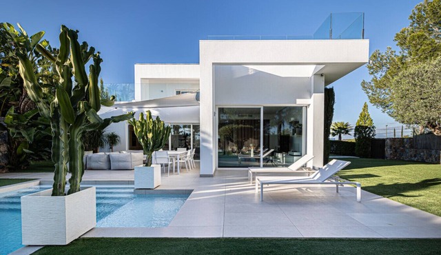 Sisu | Willa z Podgrzewanym Basenem | Las Colinas | Golf