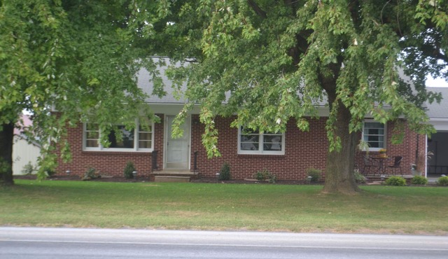 Sit on the porch and watch all the buggies pass bynnn nnnnnnnnnnnnnnnn