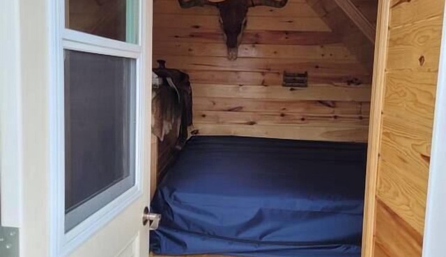 Site 18 Rancher Glamping Bunkie-Small Urban Farm