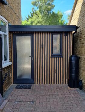 Sittingbourne 1 bed self-contained annex, with parking