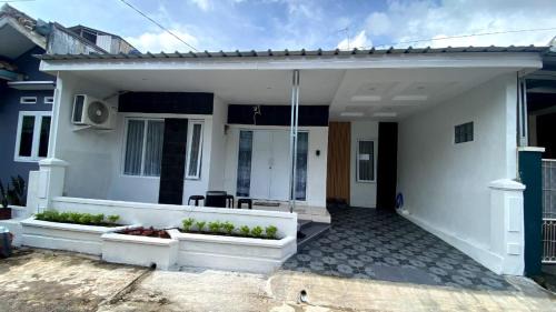 Situ Gede Indah HOMESTAY