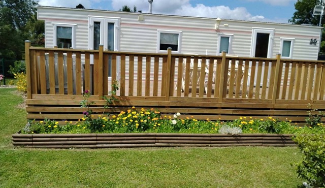 Situated in a quiet, relaxing location 25 minutes from the beach and Naussica.