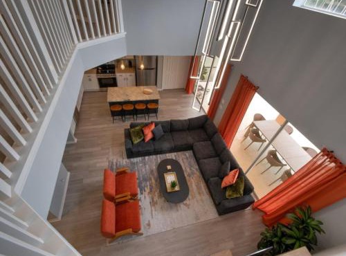 Six Bed Pool Villa in Resort -Close to Disney! villa