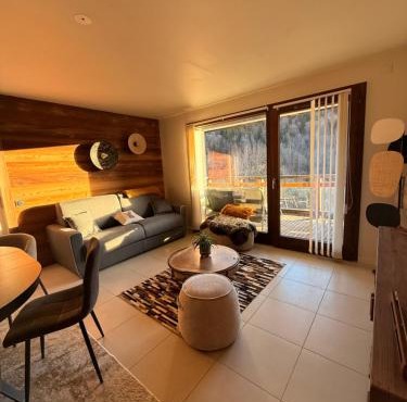 SixT Lodge