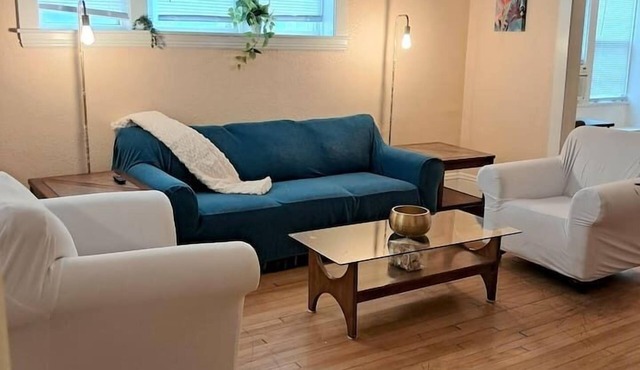 Siyeh Sage Flat DT Minneapolis