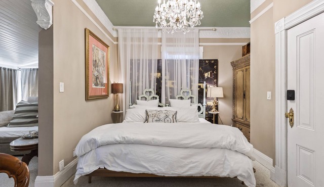 SJ Landmark Victoria Historic Building 1bd Unit 5