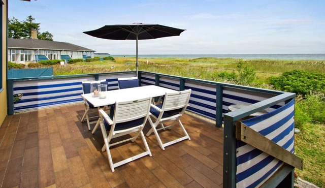 Skærven Beachfront Apartments and Cottage