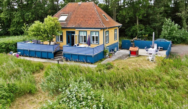Skærven Cottage on the beach