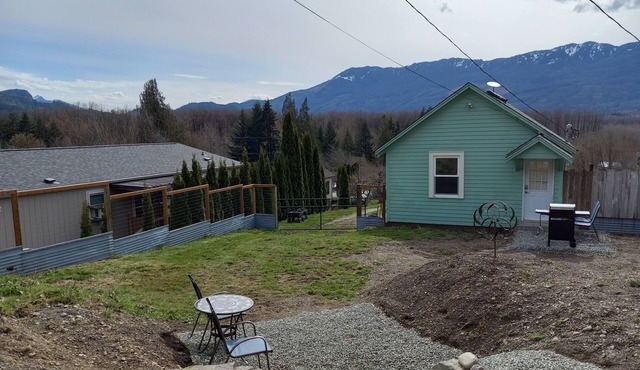 Skagit Cabin Rockport