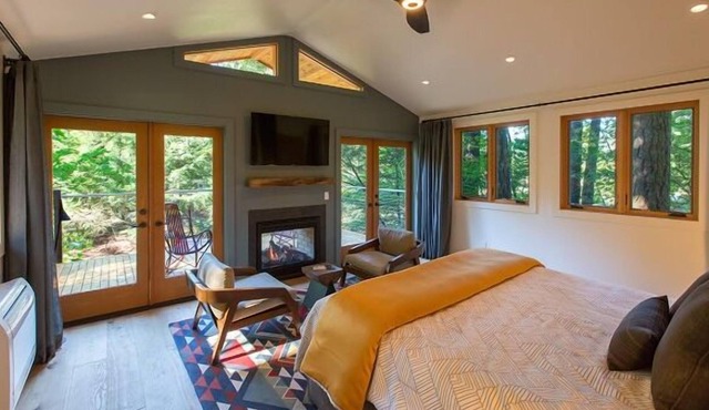Skamania Lodge, Hot Tubs, Jacuzzi, Onsite Pool, FREE Parking, Golf, Spa