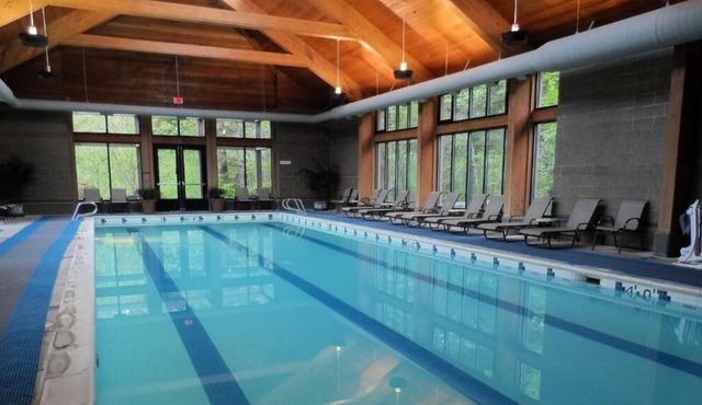 Skamania Lodge! Onsite Pool, Hot Tub, Spa, Golf, Zip Line