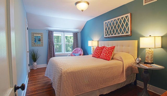 Skaneateles Carriage House - Walking Distance to Village of Skaneateles