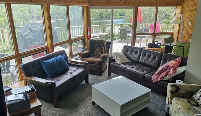 Skeleton Lake Private 5 Bdrm