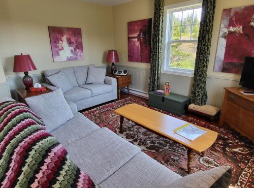 Skerwink Trail House