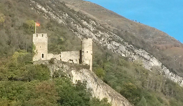 Ski 10 mins from the slopes of Barèges-Tourmalet-la Mongie and Luz Ardiden