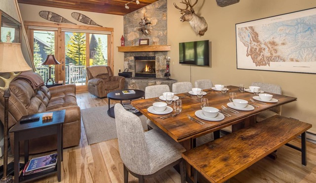 Ski Accessible Condo Just 10 Minutes to Town! Garage!