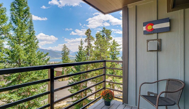 Ski & Adventure Base: Mtn-View Silverthorne Condo