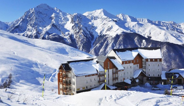 Ski aux pieds | Studio/4 confortable | Piscine