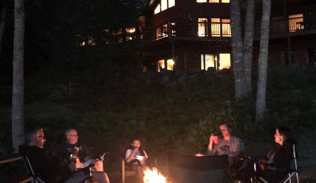 Ski Brule/George Young golf - Lake Home Accommodates 16 people