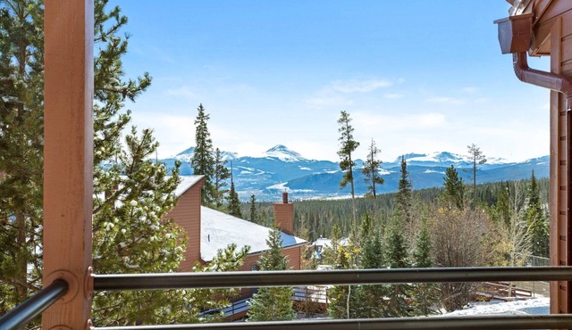 Ski Condo Near Keystone & Breck | Hot Tub, Pool |Free Shuttle |Panoramic Mountain Views